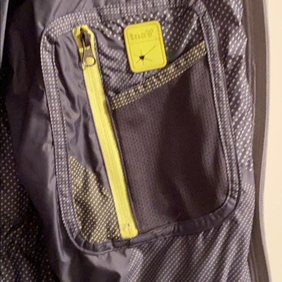 TNA puffer - Picture 5 of 5